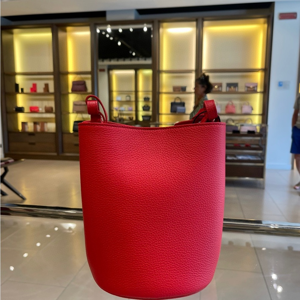 burberry leather bucket bag